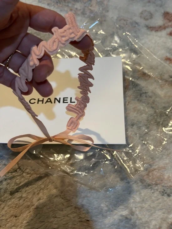 CHANEL Blush Script Ribbon Headband with Ties - Picture 2 of 2